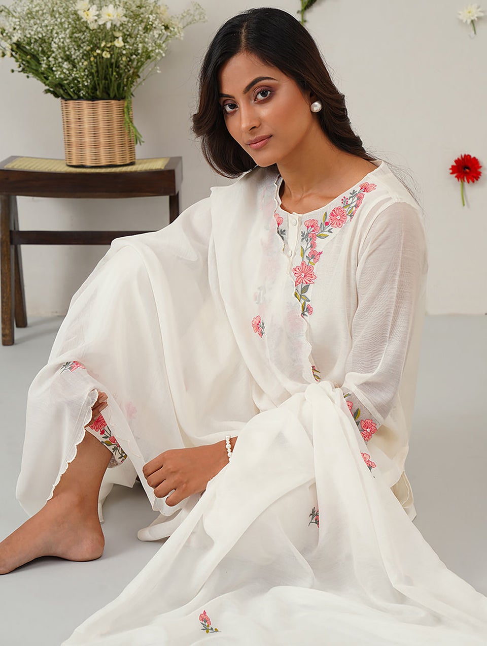 Women Ivory Embroidered Silk Cotton Dupatta With Scalloping