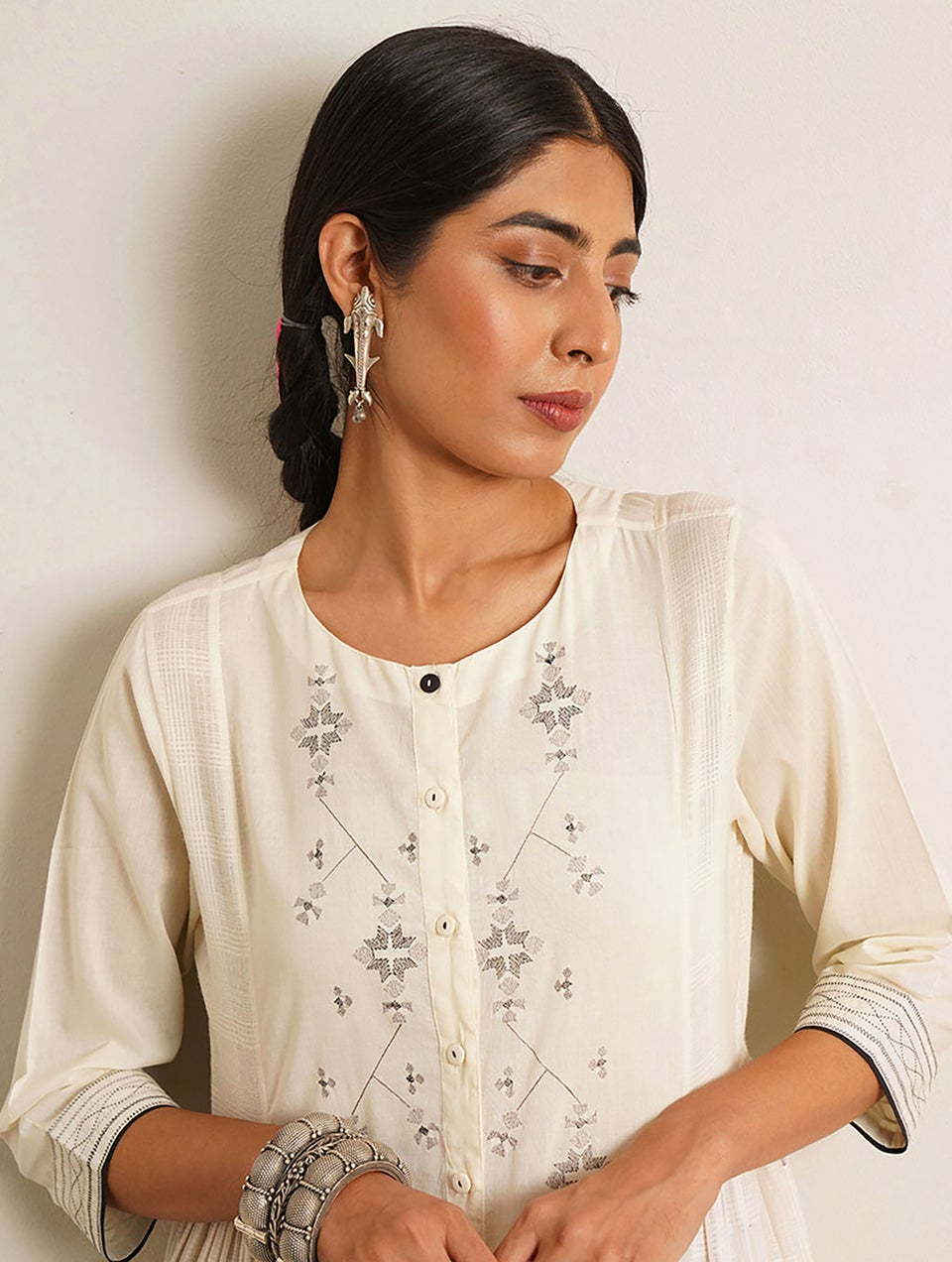 Women White Button Down Embroidered Cotton Kurta - XS