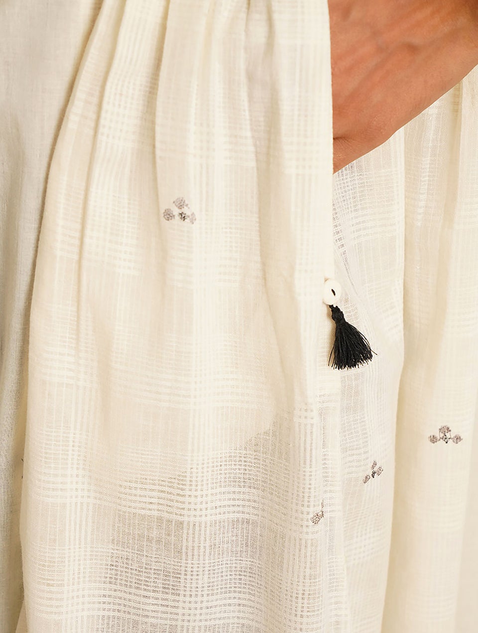 Women White Cotton Round Neck Regular Fit Kurta - L