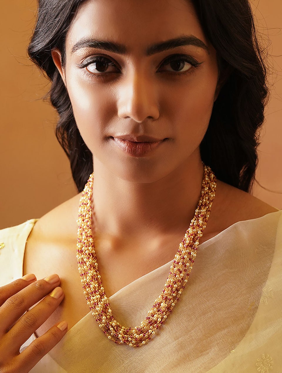 Women White Red Gold Tone Beaded Necklace