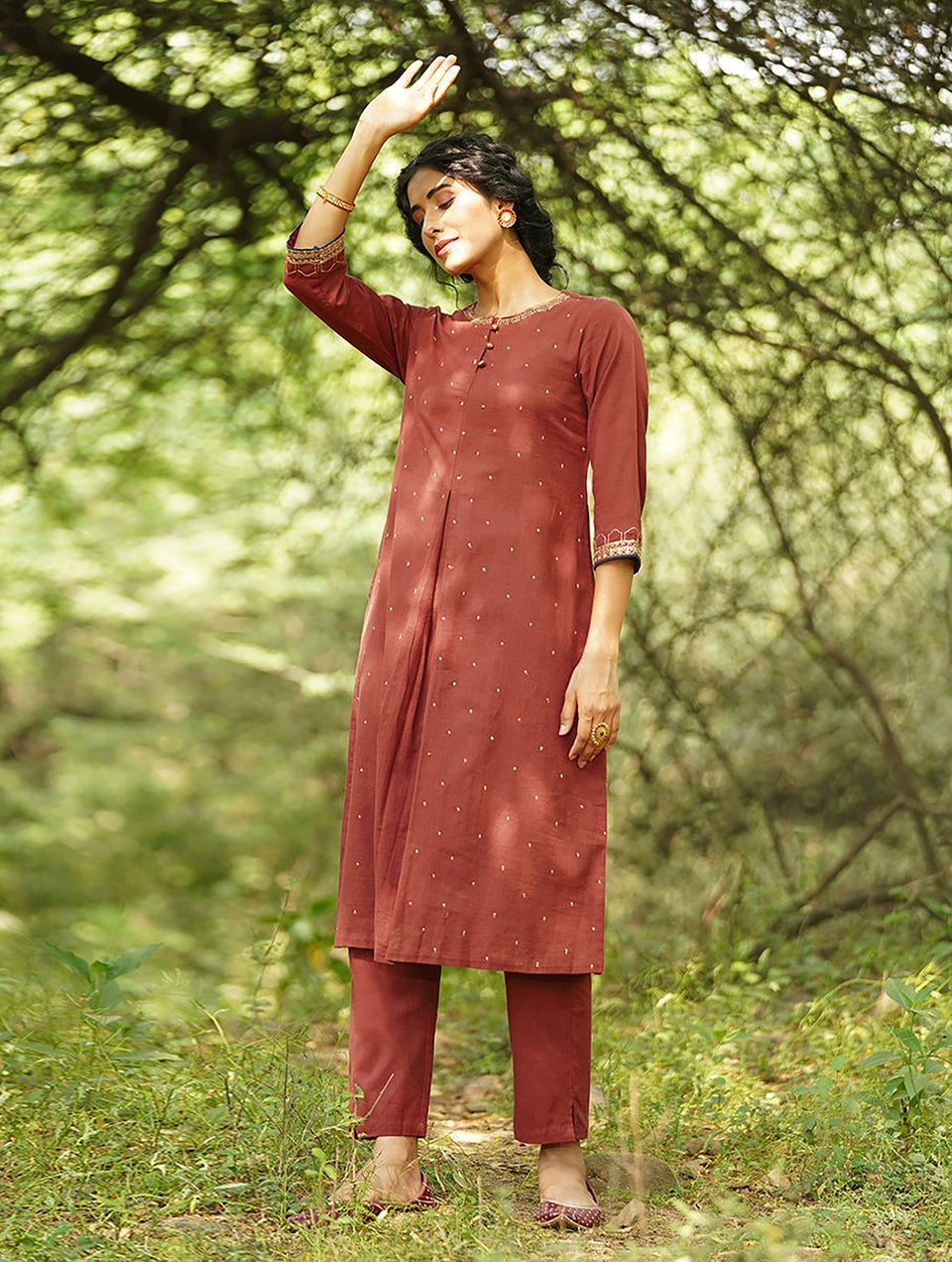 Women Maroon Red Cotton Rich Hand Embroidery Round Neck Regular Fit Kurta - XS