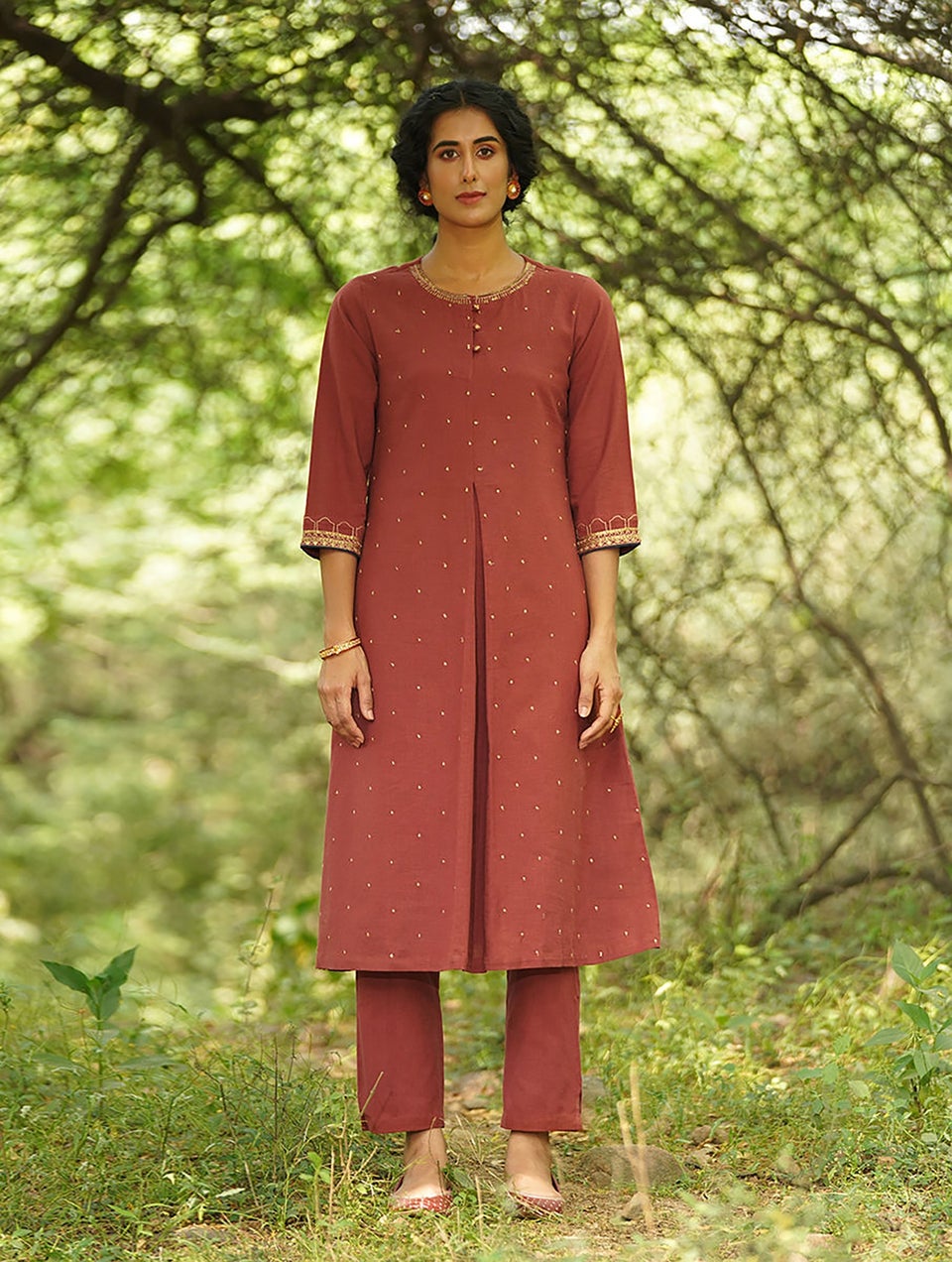 Women Maroon Red Cotton Rich Hand Embroidery Round Neck Regular Fit Kurta - XS
