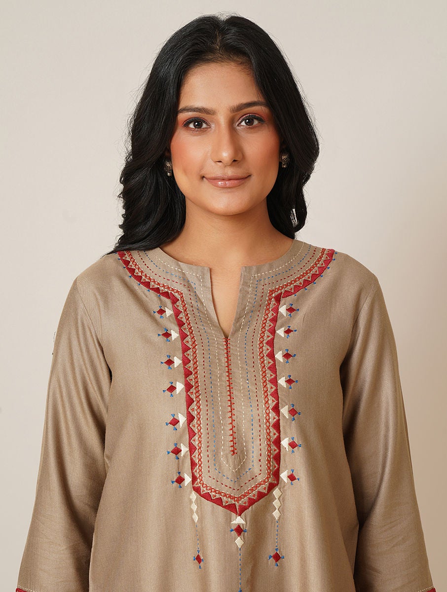 Women Beige Embroidered Silk Viscose Tunic