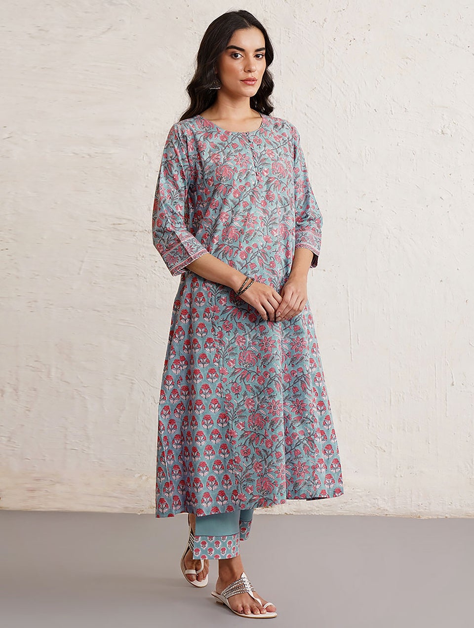 Women Blue Block Printed Cotton Kurta - XS