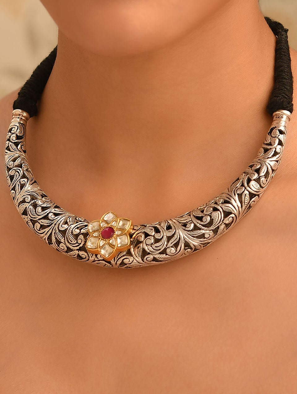 Women White Dual Tone Tribal Silver Kundan Hasli Necklace