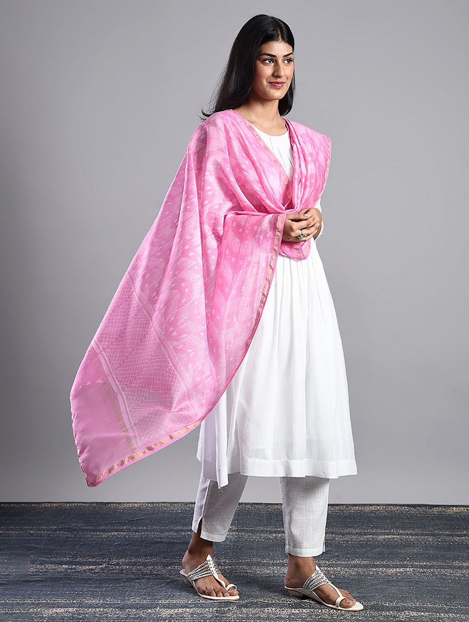 Women Pink Shibori Chanderi Dupatta With Mukaish