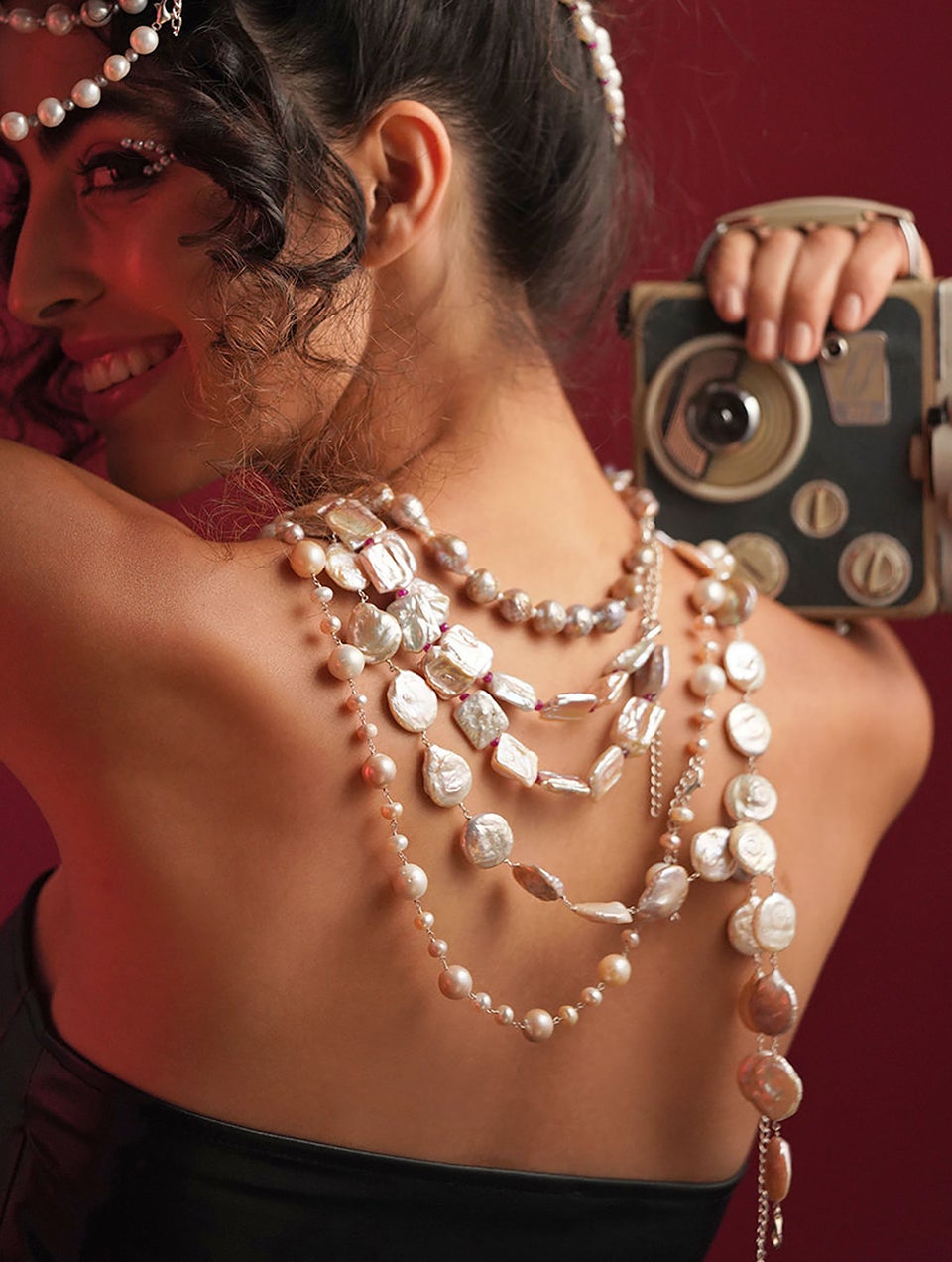 Women Baroque Pearls Necklace