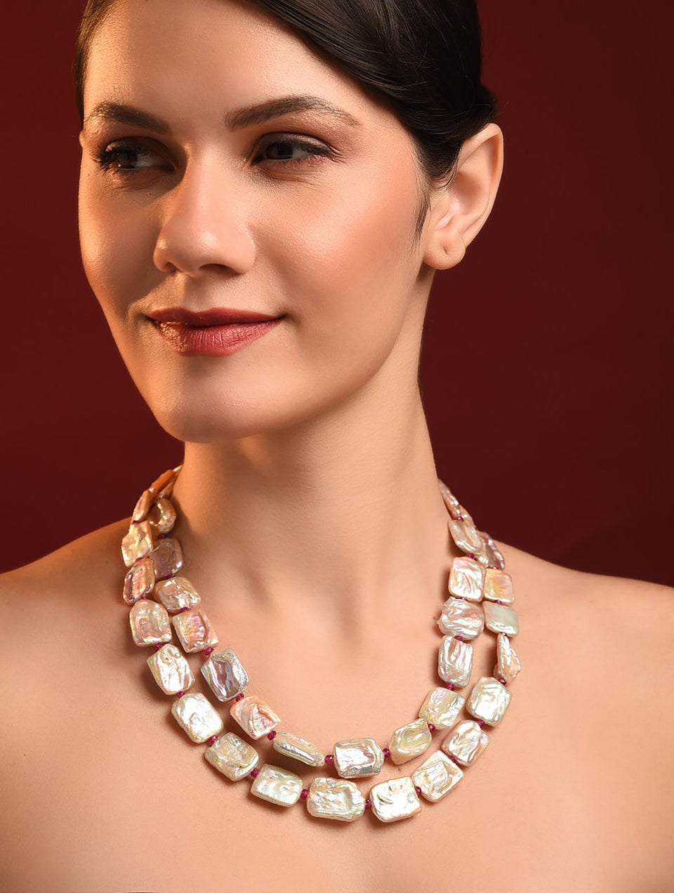 Women Baroque Pearls Necklace