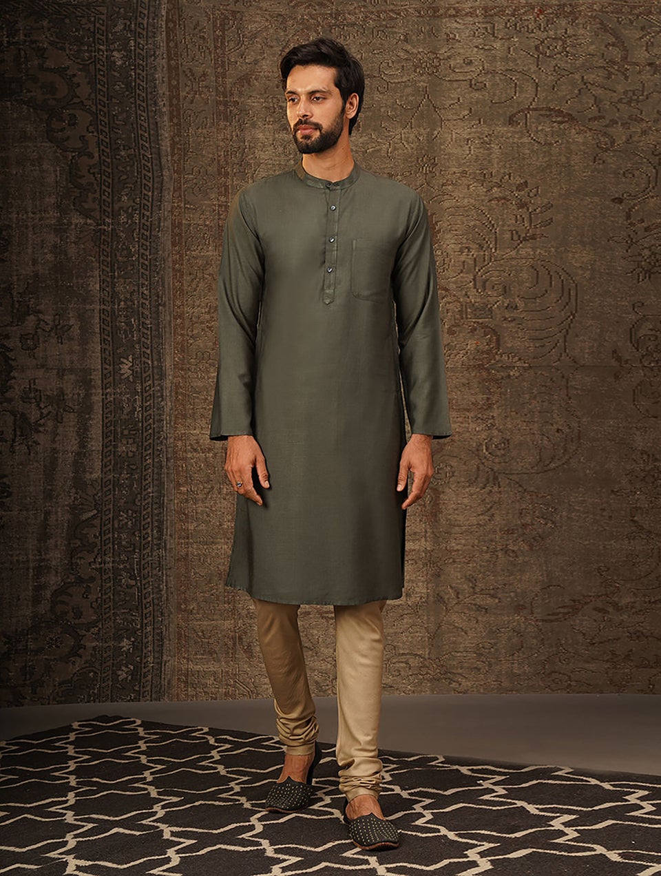 Men Olive Green Silk Blend Mandarin Collar Regular Fit Kurta - 38