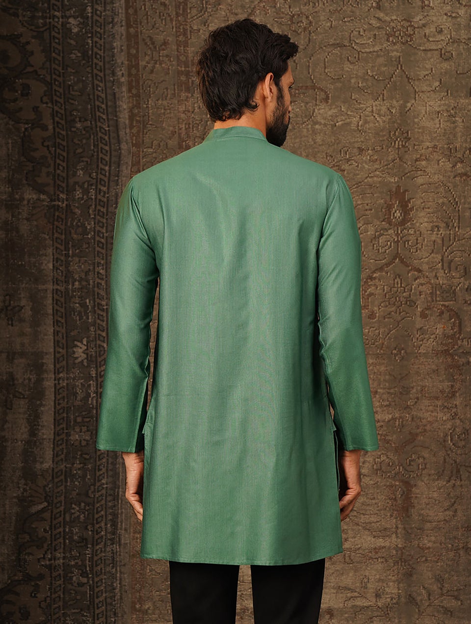 Men Emerald Green Silk Blend Mandarin Collar Regular Fit Kurta - 38