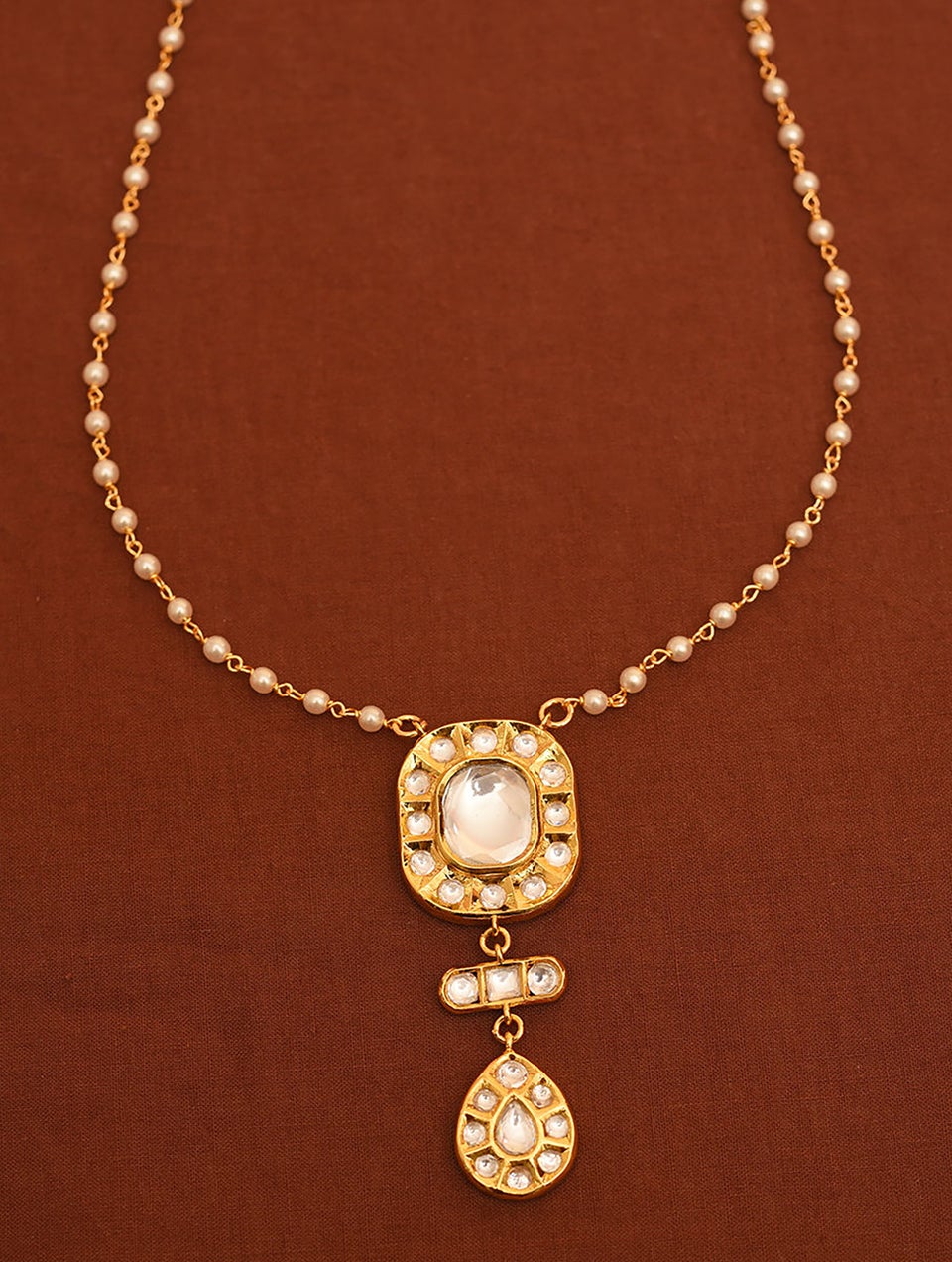 Women Gold Tone Foiled Kundan Necklace
