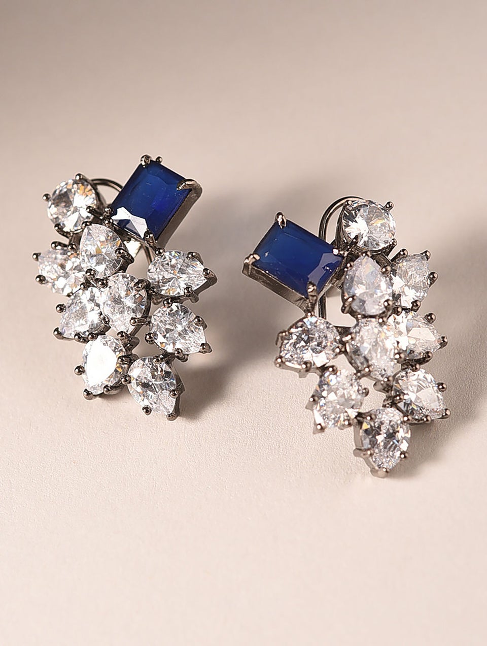Women Silver Push Back Brass Studs