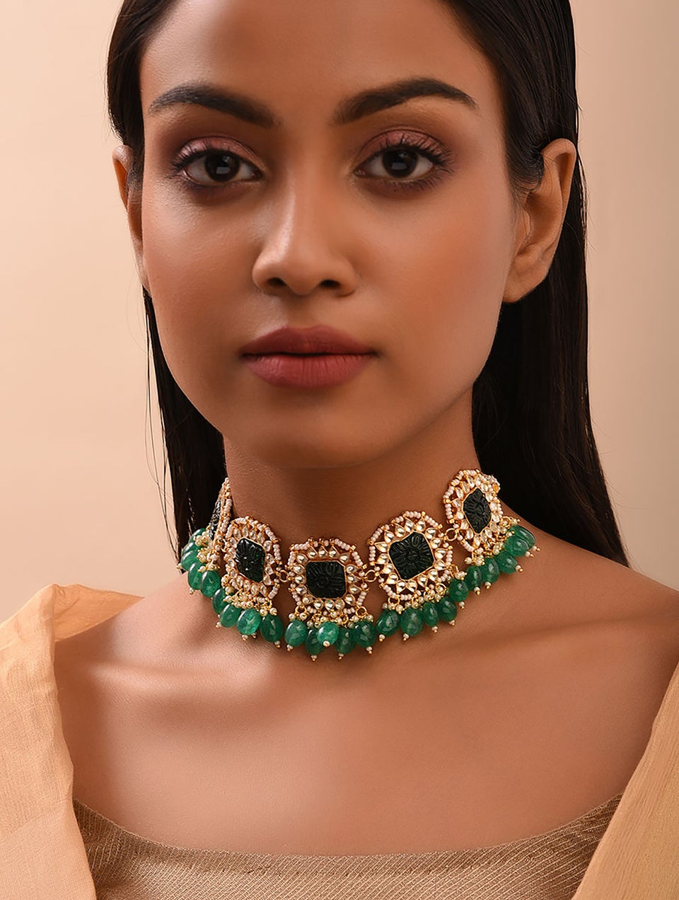 Women Green Gold Tone Foiled Kundan Necklace