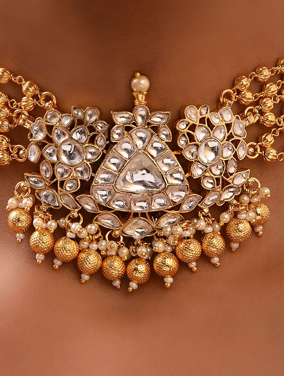 Women Gold Tone Foiled Kundan Necklace