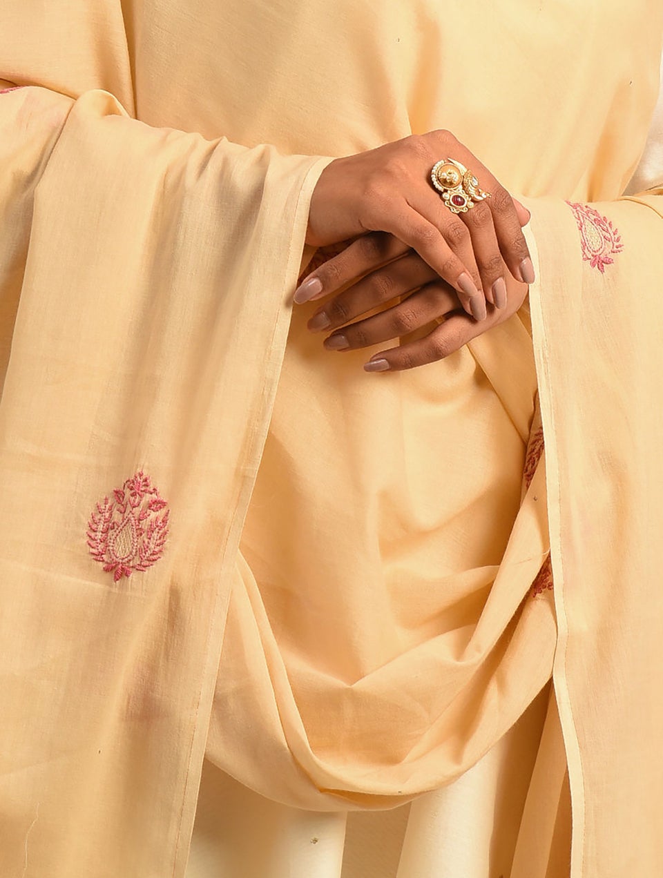 Women Beige Brown Cotton Chikankari Dupatta