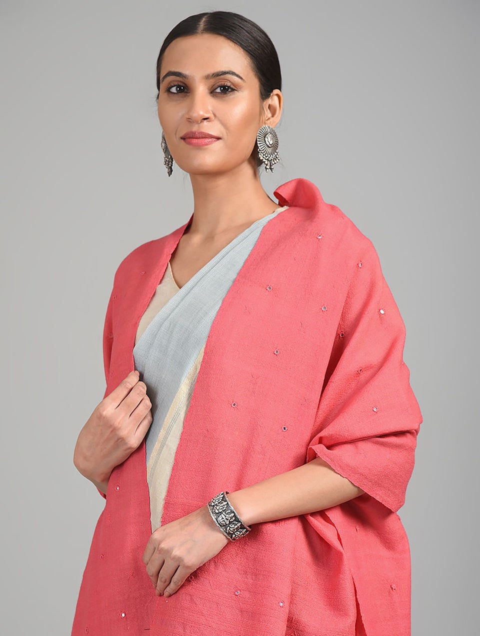 Women Pink Handwoven Bhujodi Wool Shawl