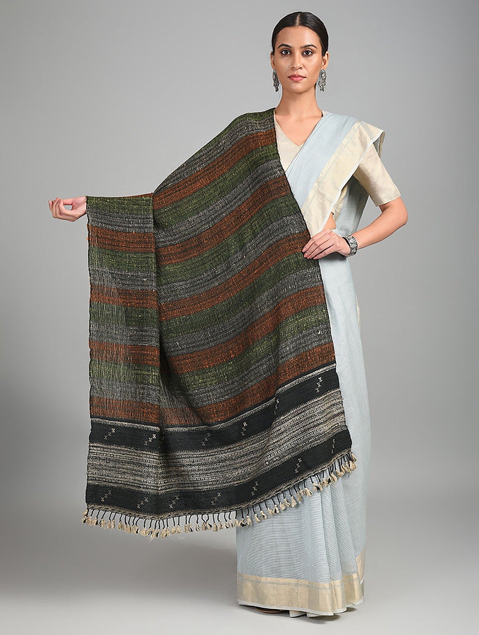 Women Black Handwoven Bhujodi Wool Shawl