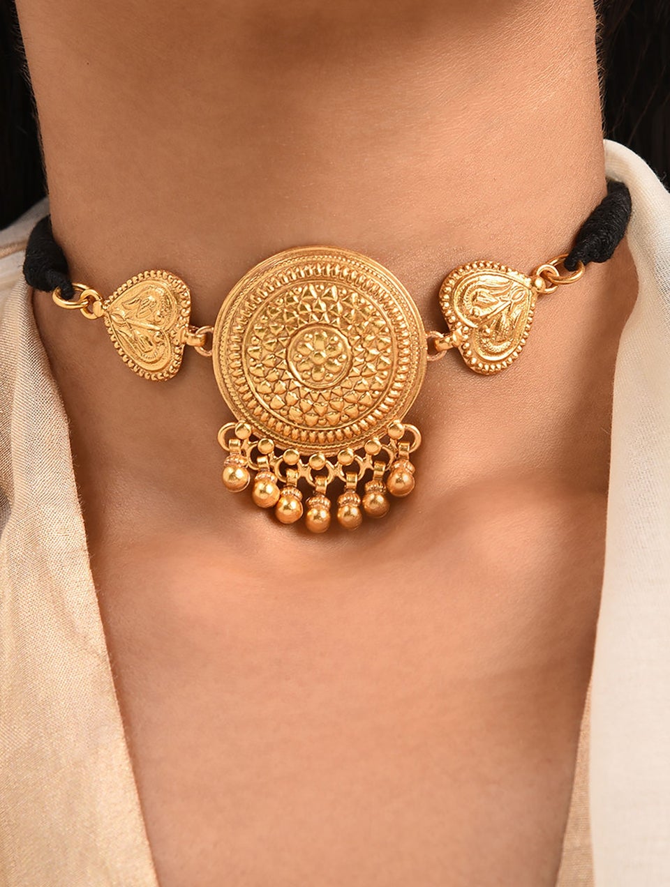Women Gold Tone Silver Choker Necklace