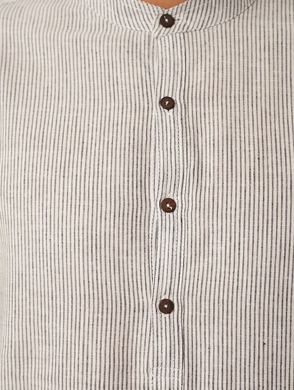 Men White Cotton Handwoven Regular Fit Kurta - 40