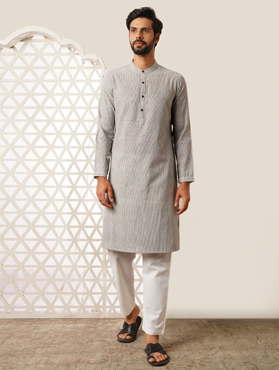 Men White Cotton Handwoven Regular Fit Kurta - 42