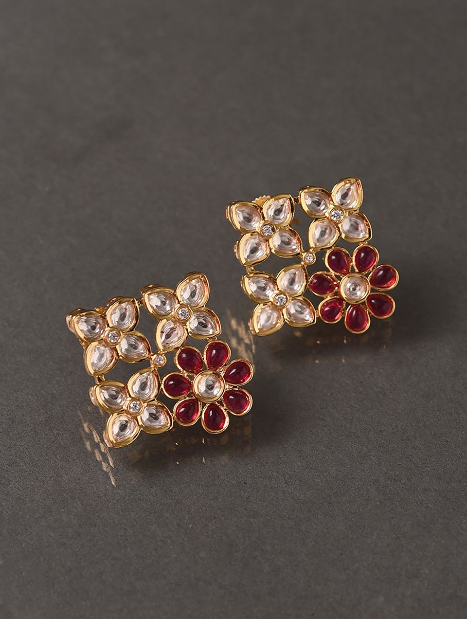 Women Red Gold Tone Necklace With Earring