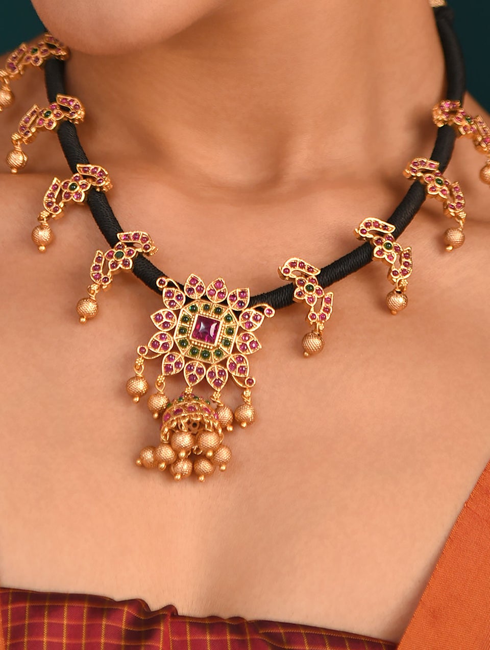 Women Pink Green Gold Tone Temple Necklace With Earring