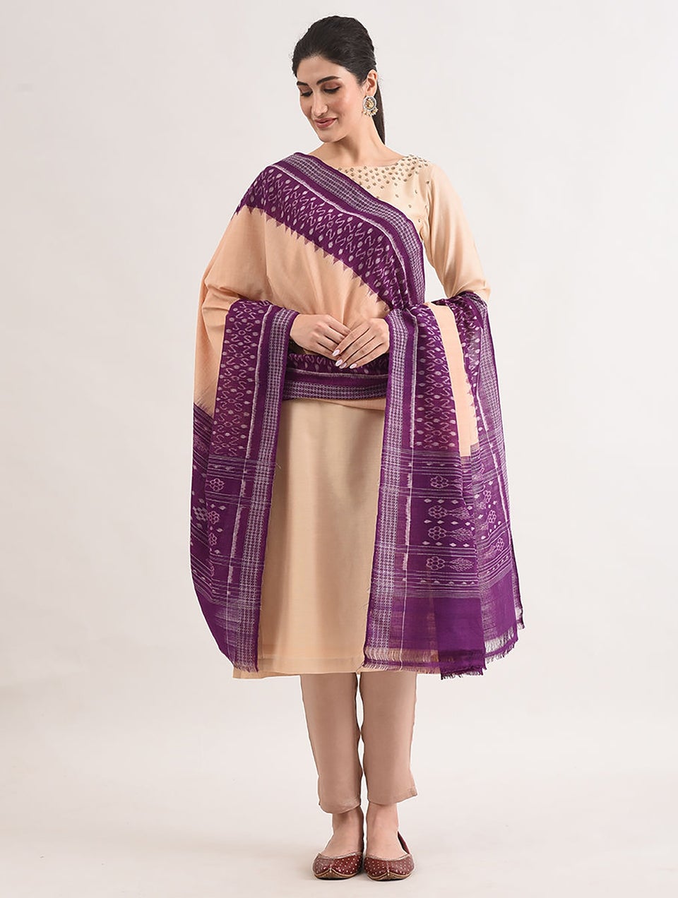 Women Purple-Beige Handloom Sambalpuri Ikat Cotton Dupatta