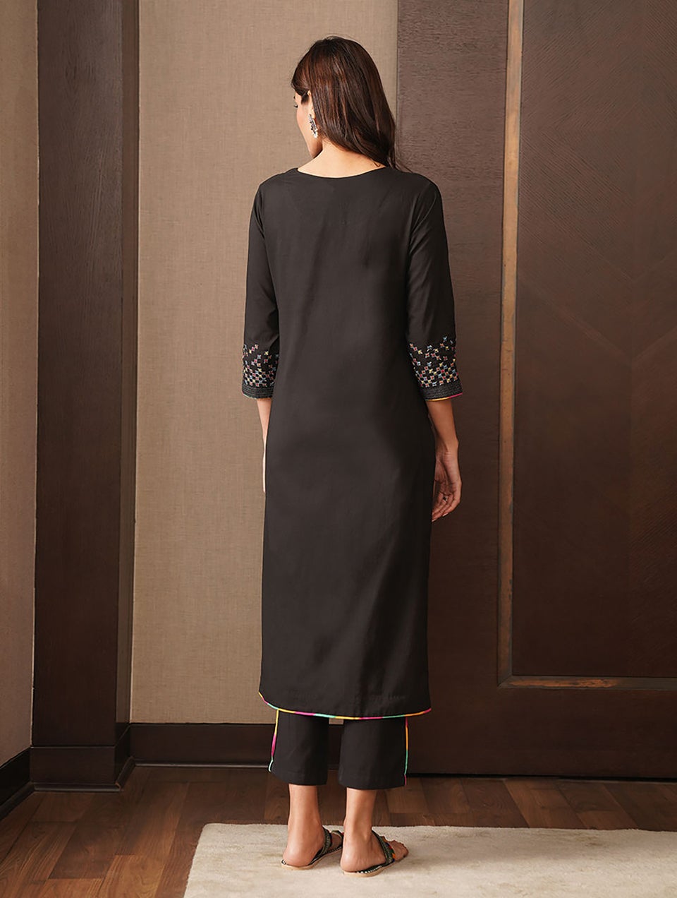 Women Black Embroidered Cotton Kurta - XS