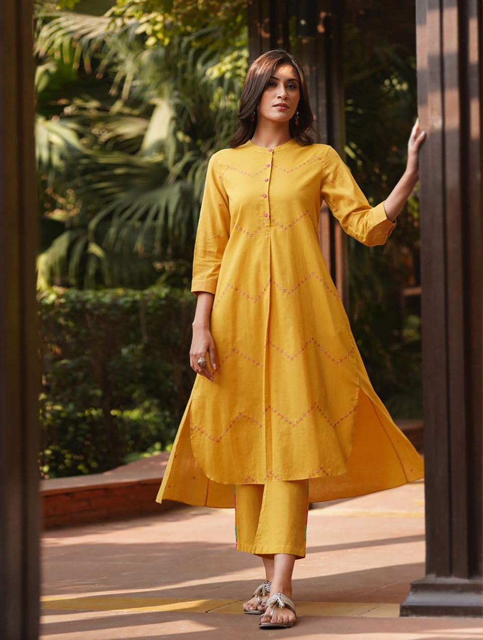 Women Mustard Yellow Cotton Solid Ankle Length Regular Fit Pant - XS