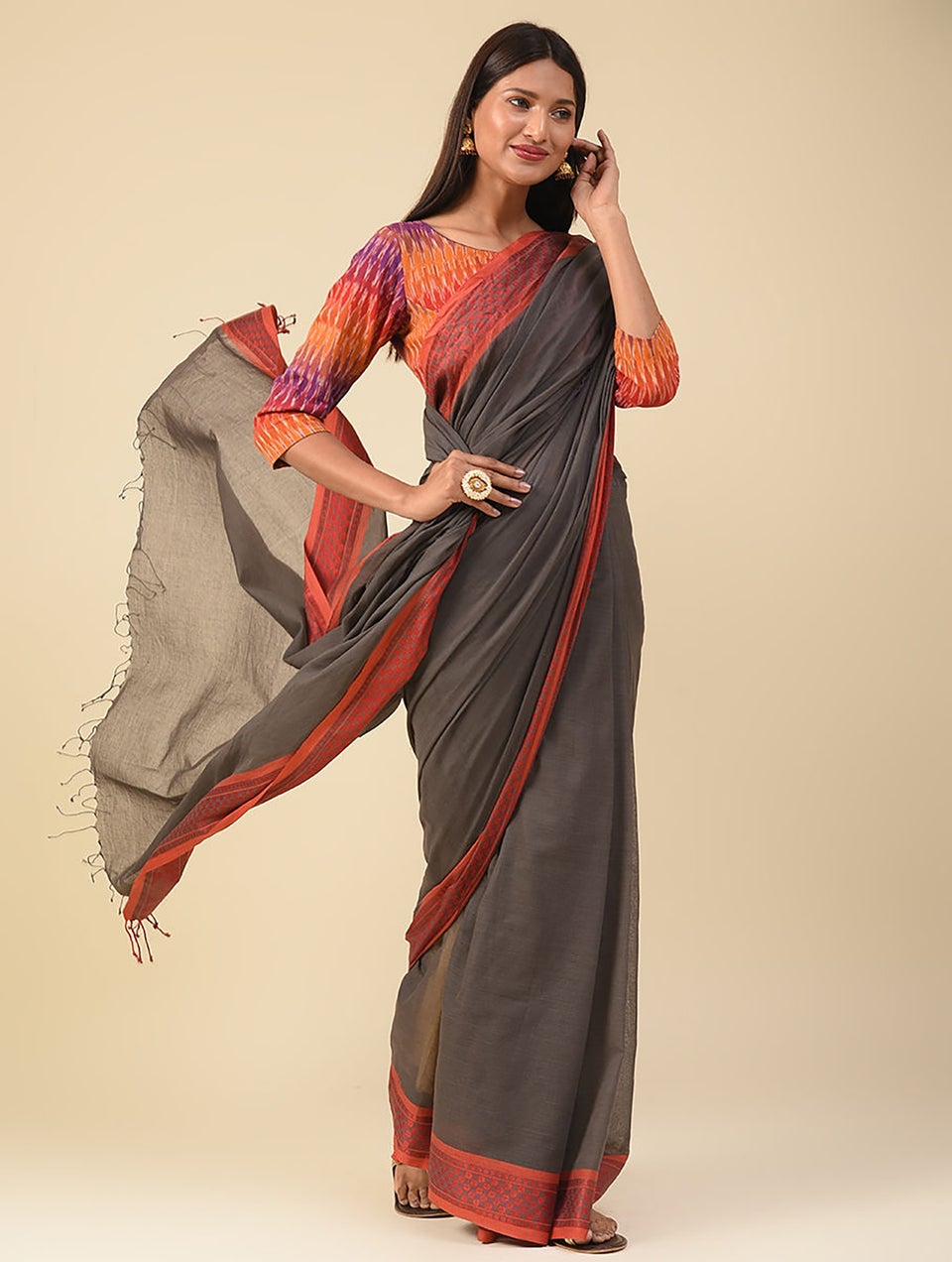 Women Grey Handwoven Cotton Handspun Saree