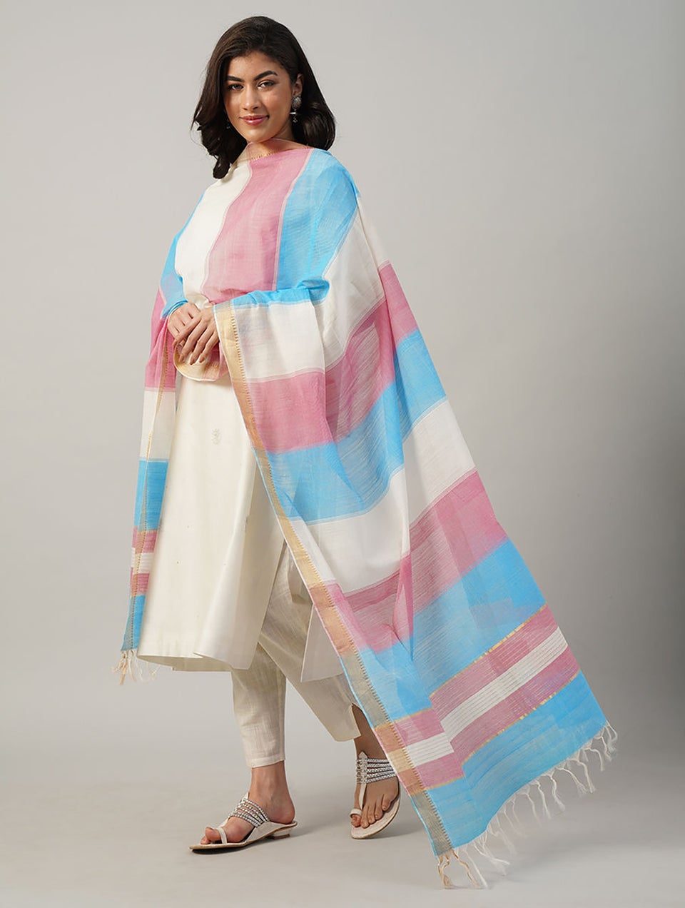 Women Pink Cotton Hand Woven Dupatta
