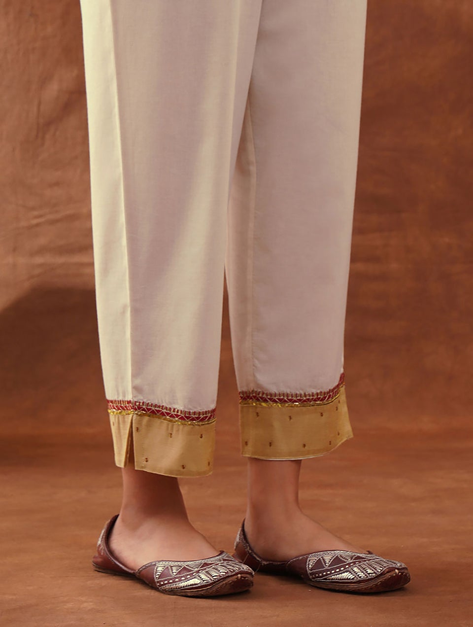 Women Ivory Hand Embroidered Elasticated Waist Cotton Pants - XS