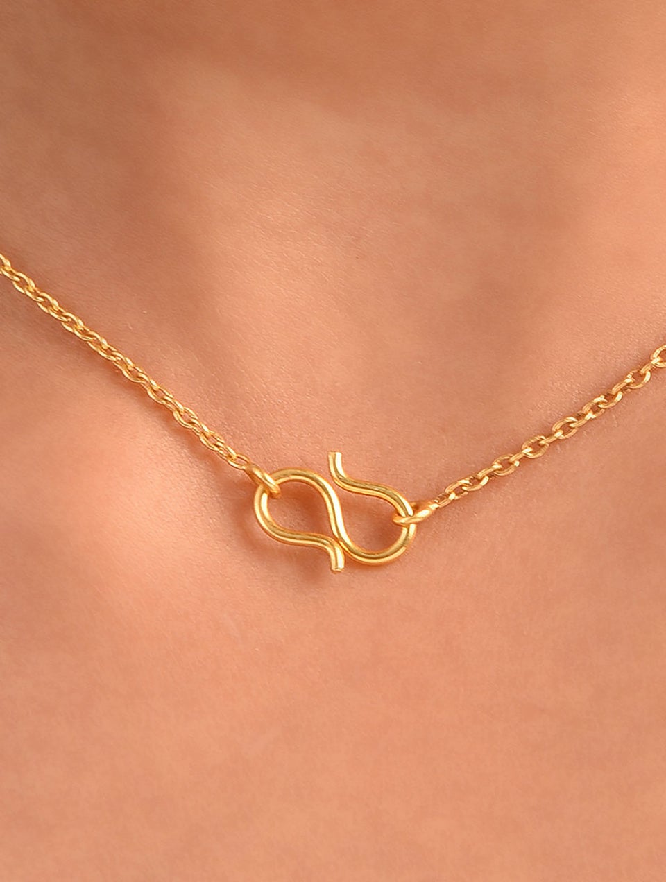 Women Gold Tone Silver Necklace