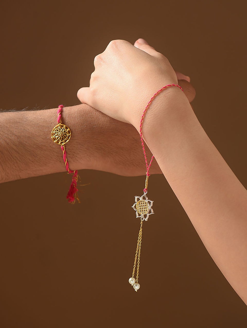 Kalyan greesy jewellers gold rakhi