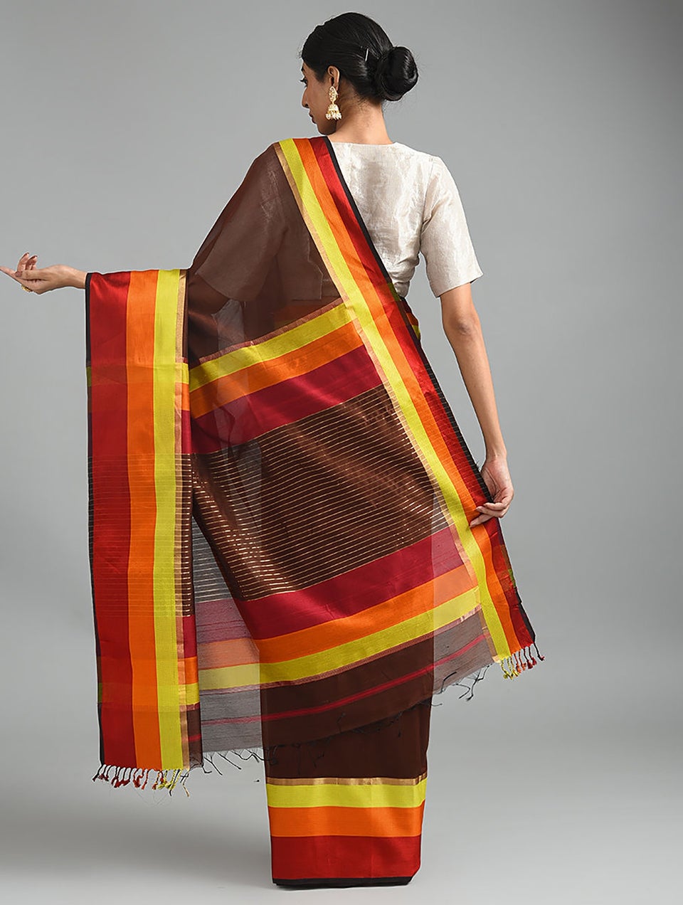 Women Brown Handwoven Silk Cotton Saree