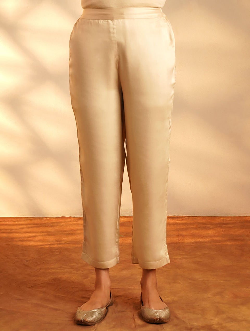 Women Beige Brown Modal Solid Ankle Length Slim Fit Pant - M