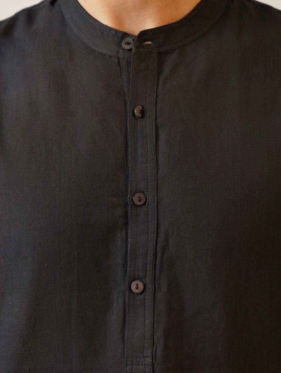 Men Black Cotton Mandarin Collar Regular Fit Kurta