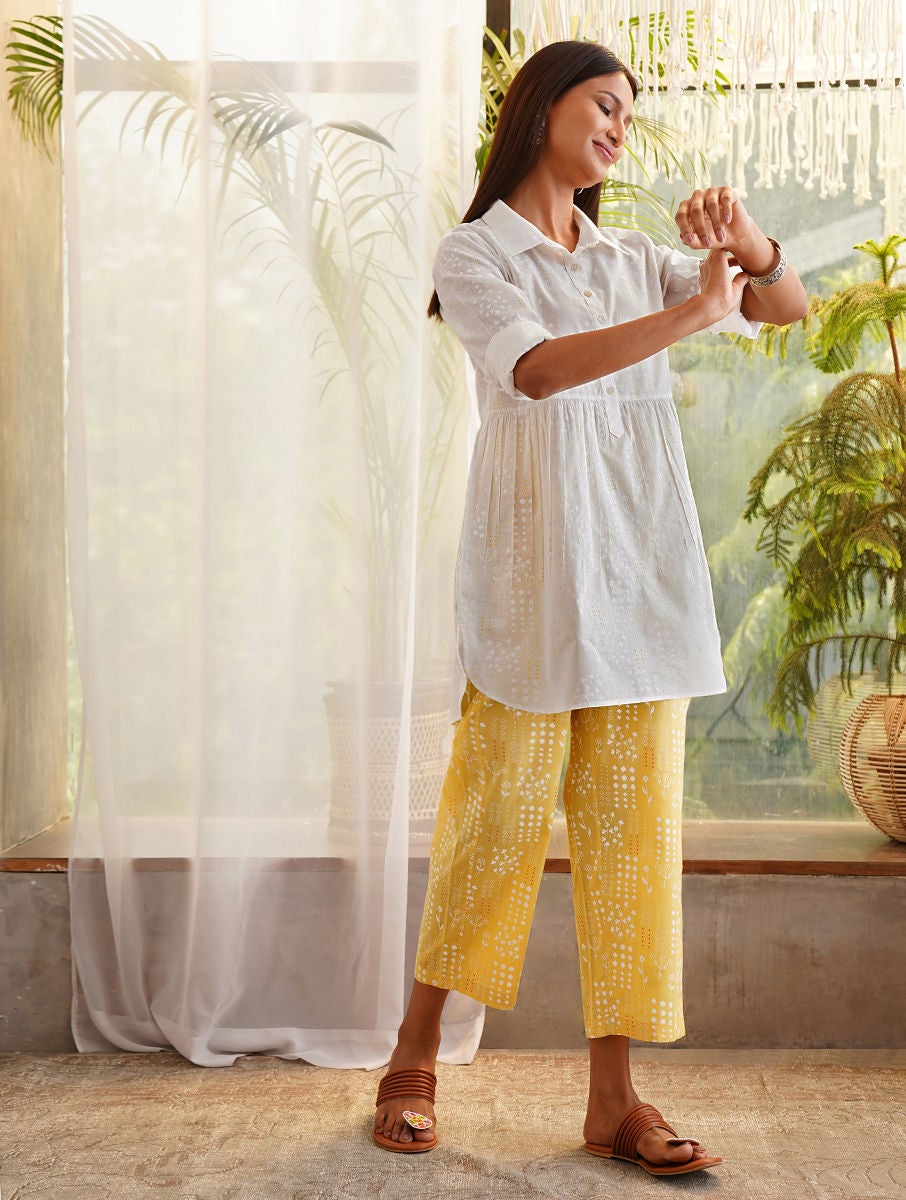 Women Yellow Printed Tie-Up Waist Cotton Pants With Pockets