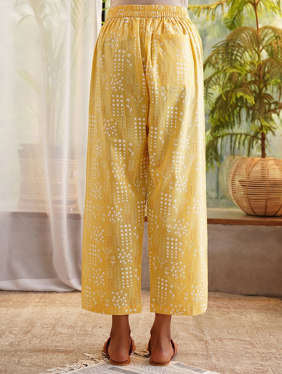 Women Yellow Printed Tie-Up Waist Cotton Pants With Pockets - XS