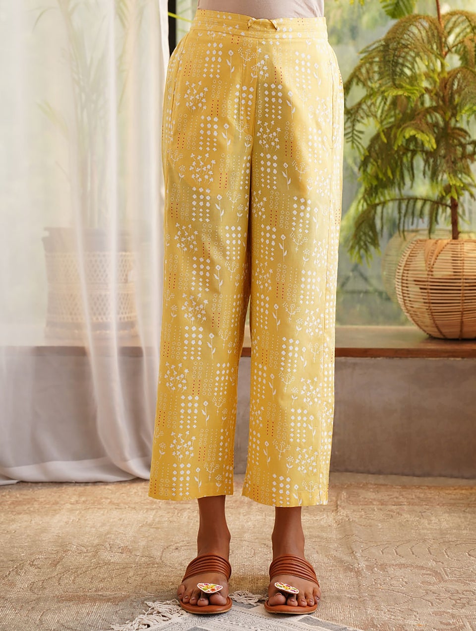 Women Yellow Printed Tie-Up Waist Cotton Pants With Pockets - XS