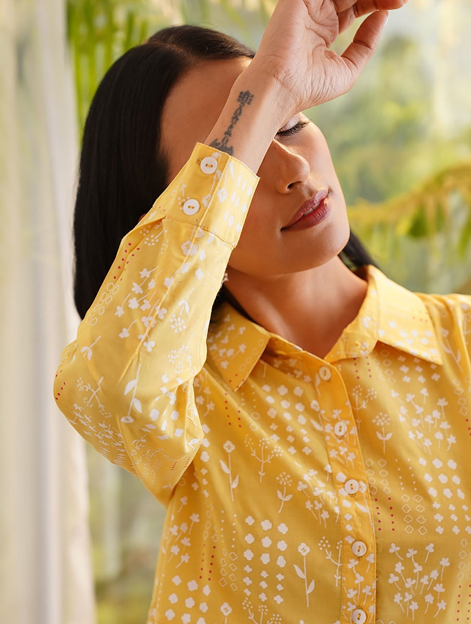 Women Yellow Cotton Printed Shirt Collar Regular Fit Top - XS
