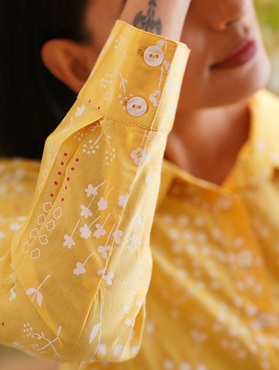 Women Yellow Cotton Printed Shirt Collar Regular Fit Top - XS