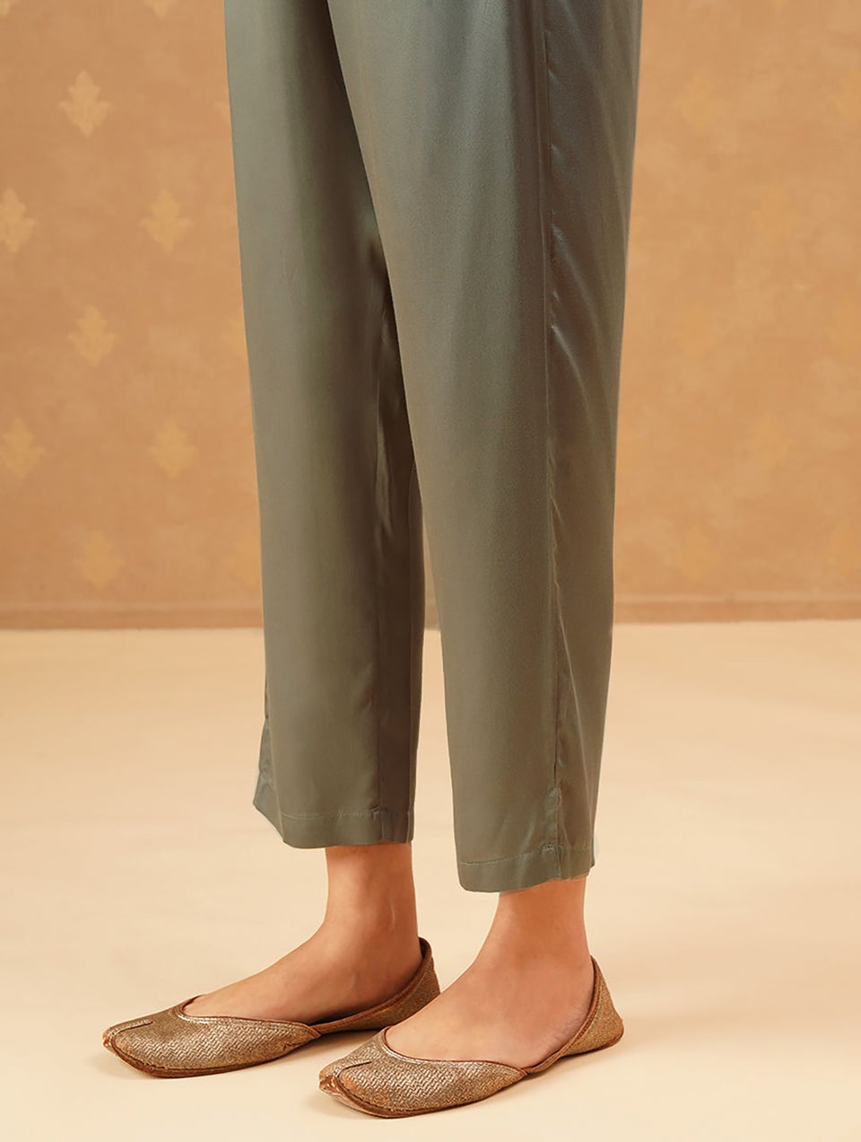 Olive Elasticated Waist Modal Pants - XS