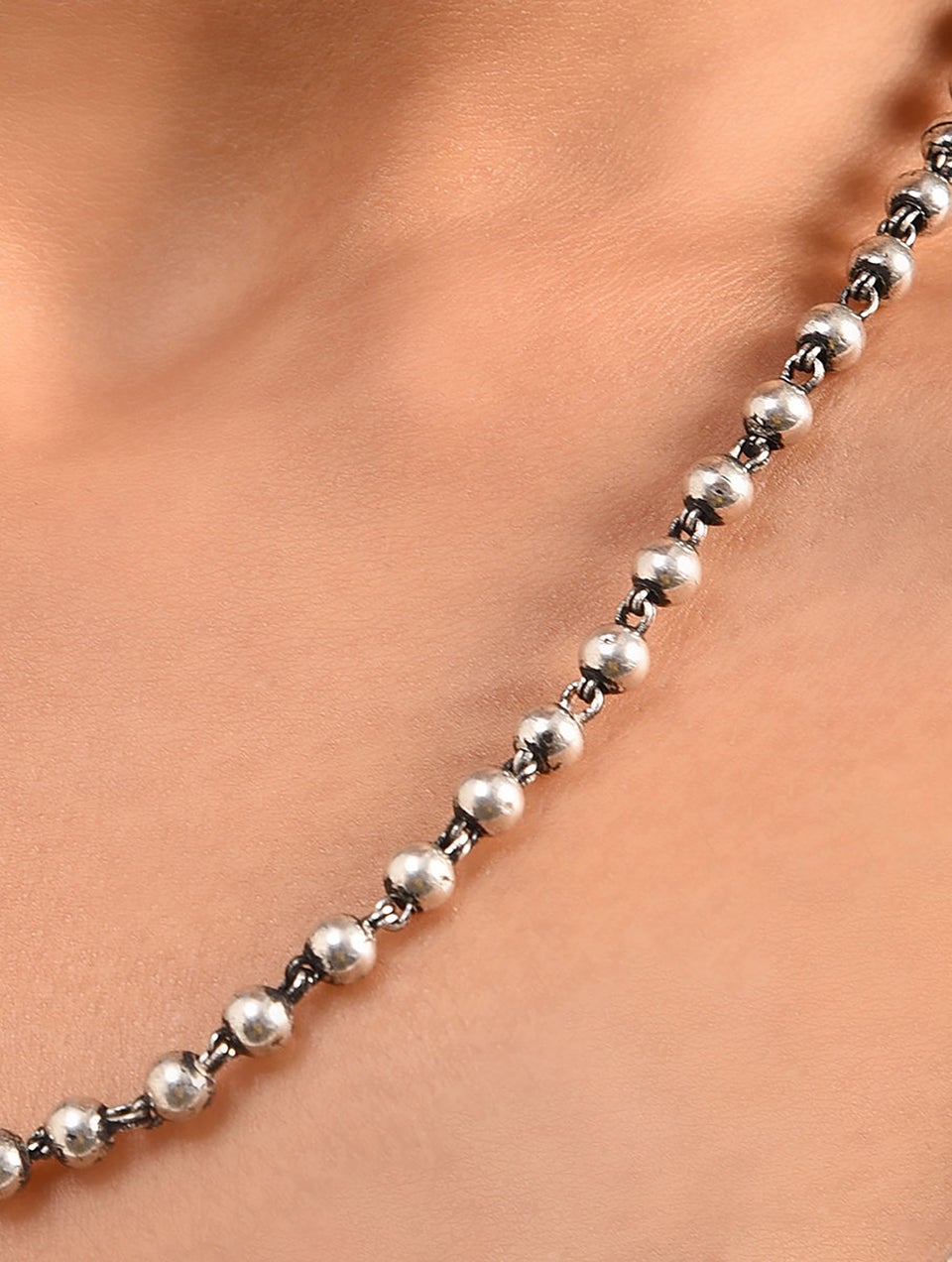 Women Silver Beaded Necklace
