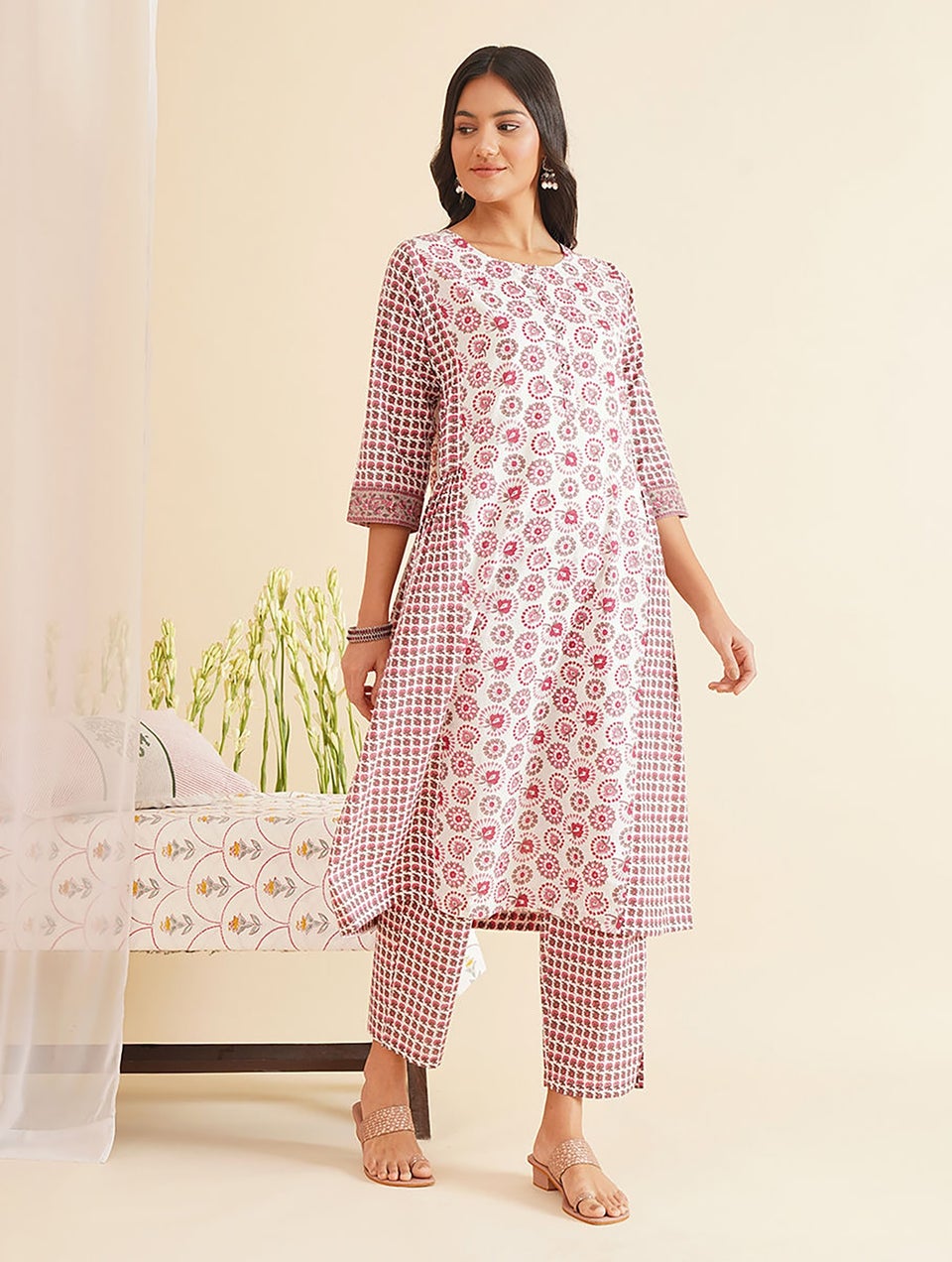 Women Multicolour Cotton Loose Fit Kurta - XS