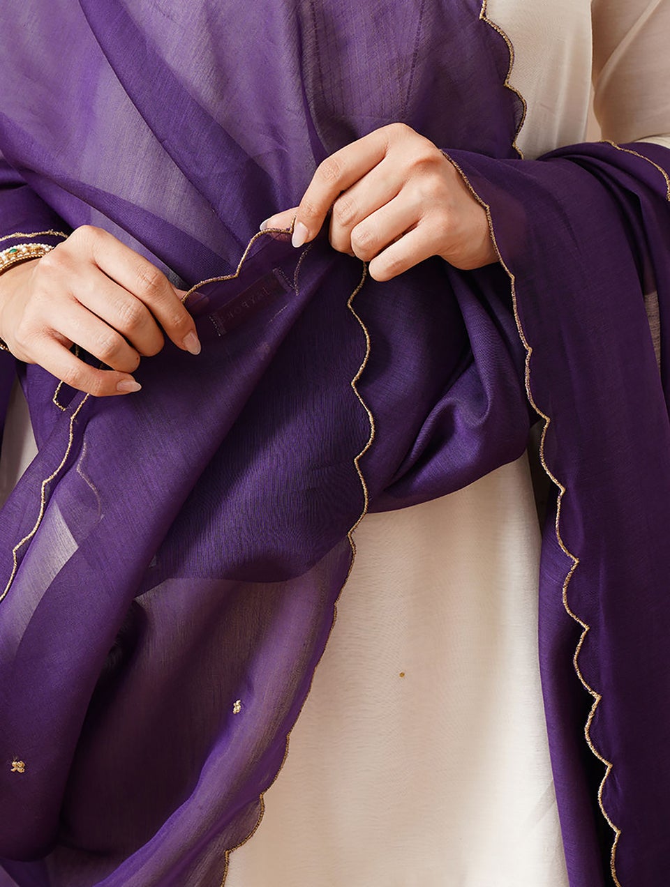 Women Purple Embroidered Silk Cotton Dupatta With Scalloping