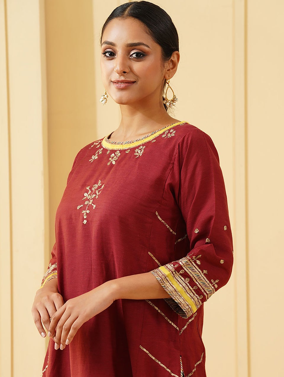Women Red Viscose Hand Embroidery Boat Neck Kurta With Pant - XL