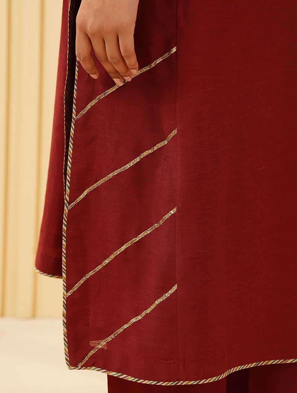 Women Red Viscose Hand Embroidery Boat Neck Kurta With Pant - XL