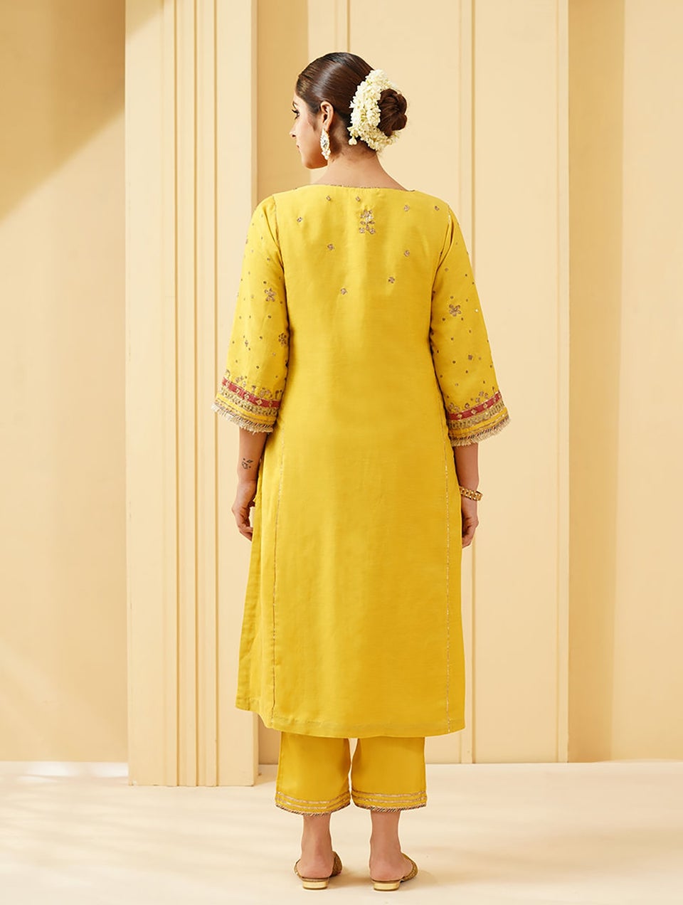 Women Mustard Gota Embroidered Viscose Linen Kurta With Pants - XS