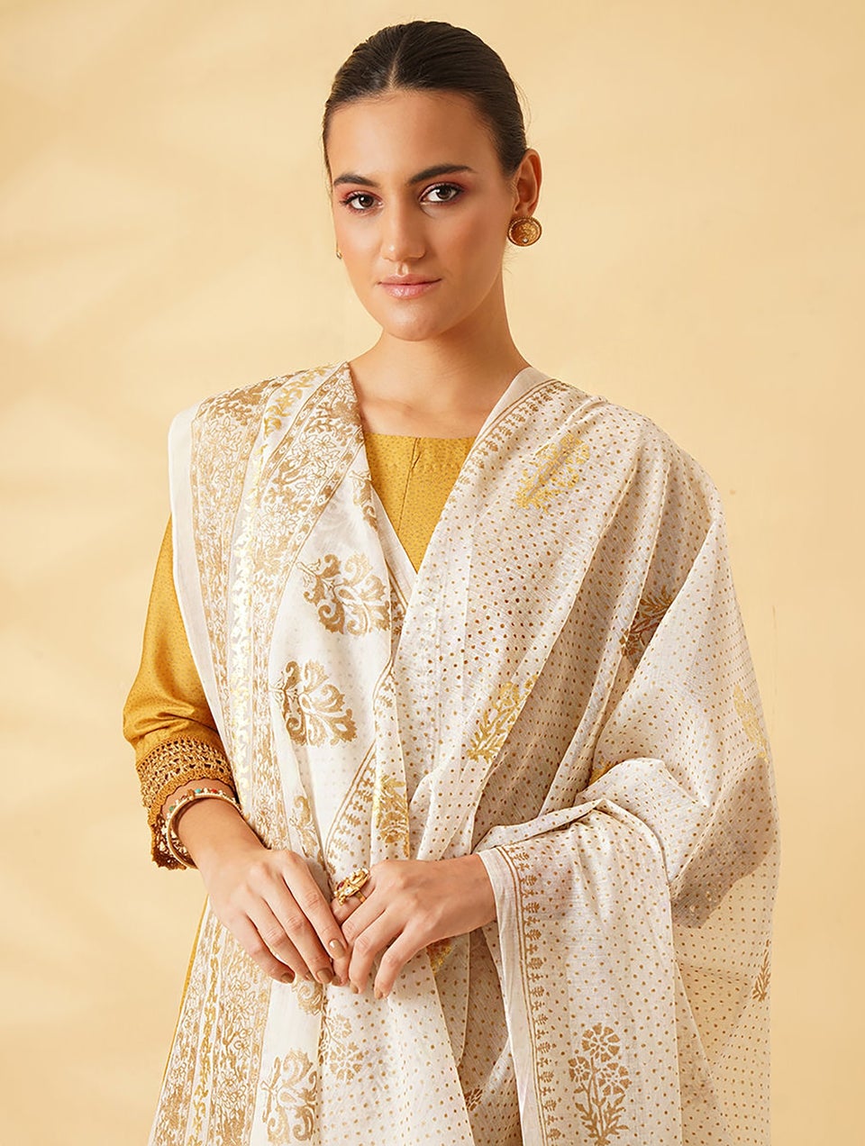 Women Ivory Silk Cotton Dupatta